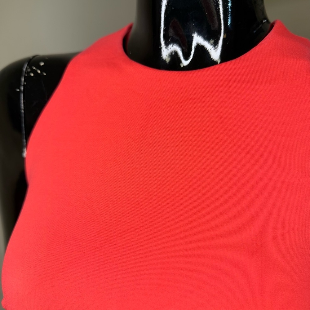 Lululemon Spin It To Win It Tank – Love Red / Deep Coal – Size 6 Built in Bra - Picture 11 of 11